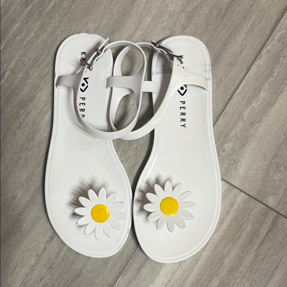 Katy Perry White Daisy Sandals